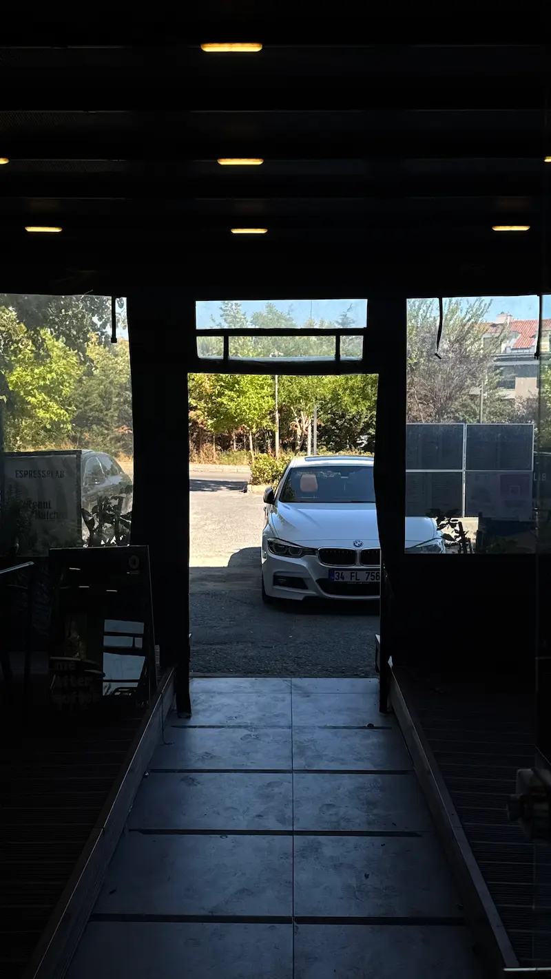 BMW F30 — Drag Shot